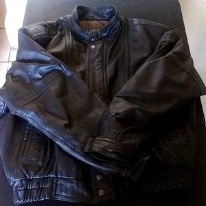 Expressions, XL, black Jacket.